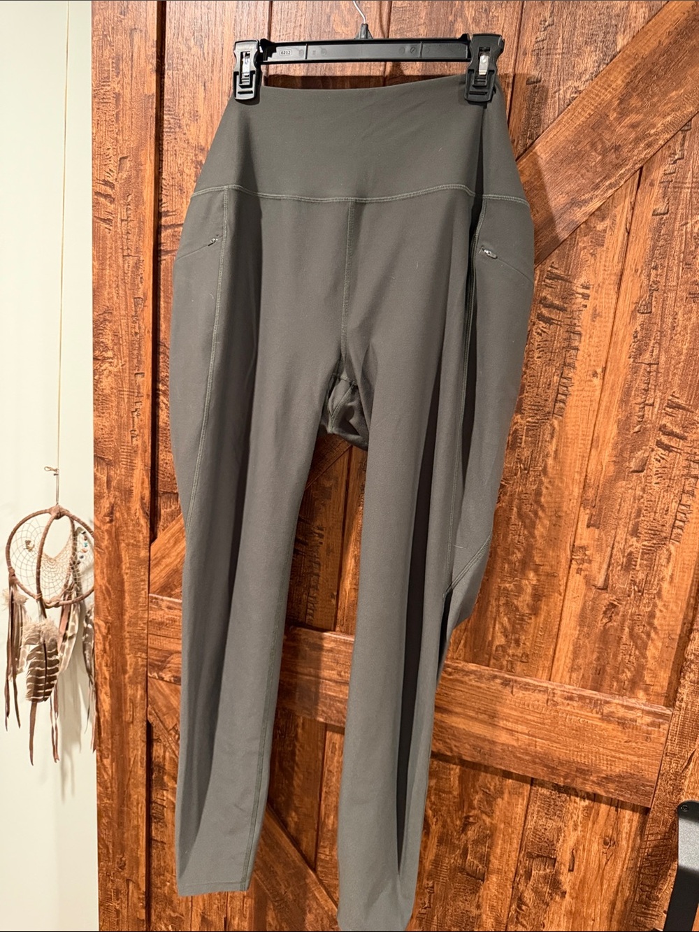 Eddie Bauer Olive Green High-Waist Leggings with Side Pockets